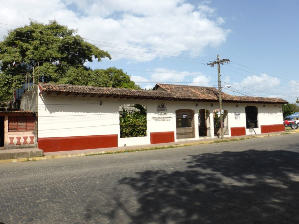 Museo-de-Leyendas-y-Tradiciones-en-Leon-Nicaragua-1536x1152